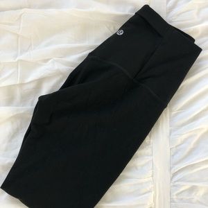 lululemon mapped out tight 25”